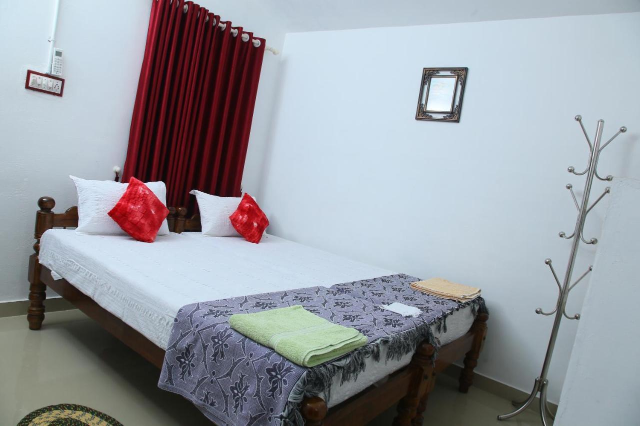 Marari Peace Homestay Марарикулам Екстериор снимка